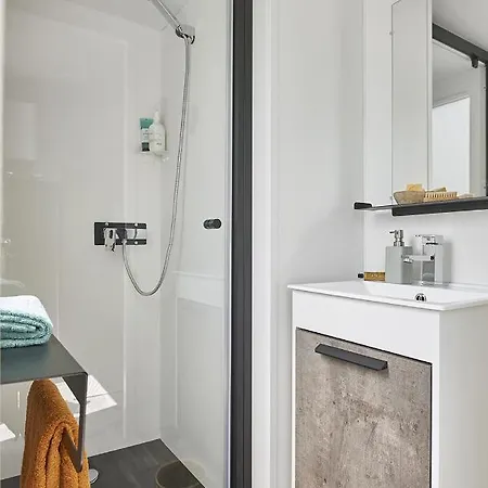 Paradis Le Rocher De La Granelle Kamp alanı *