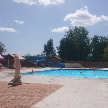 Kamp alanı Paradis Le Rocher De La Granelle *