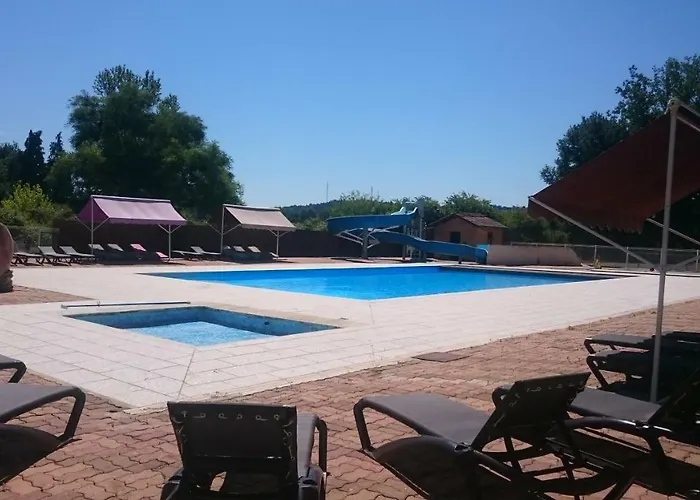 Paradis Le Rocher De La Granelle キャンプ場 *